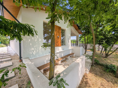 Casa 4+4 camere 250mp | 0 comision | Tancabesti | Parter + Demisol | 564mp teren