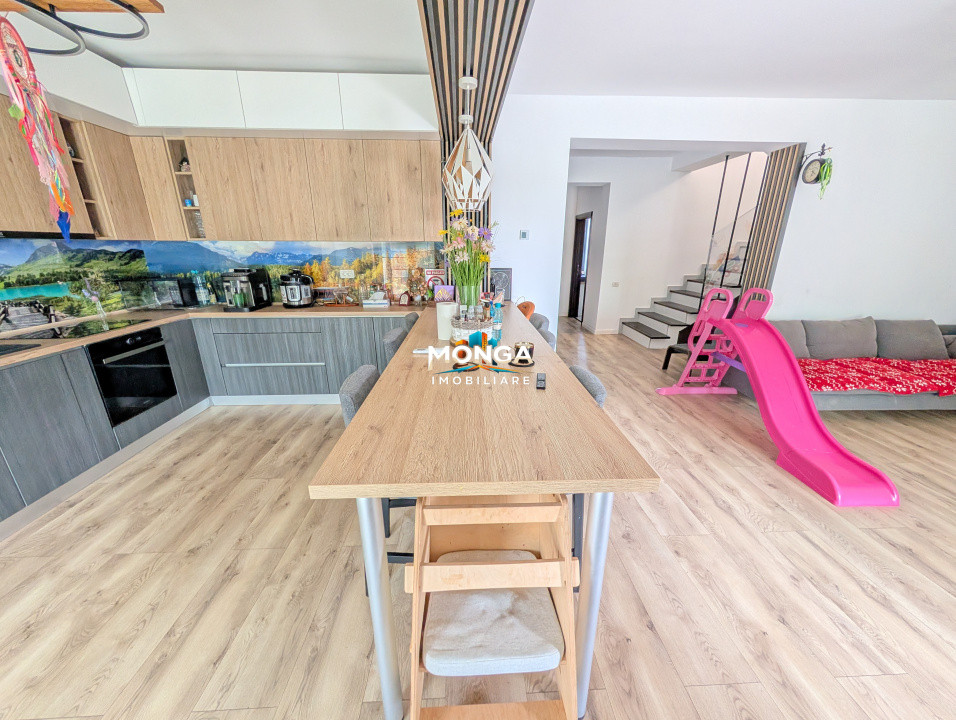 Casa premium 5 camere 141 mp Tunari | 0 comision | Vedere panoramica spre lac