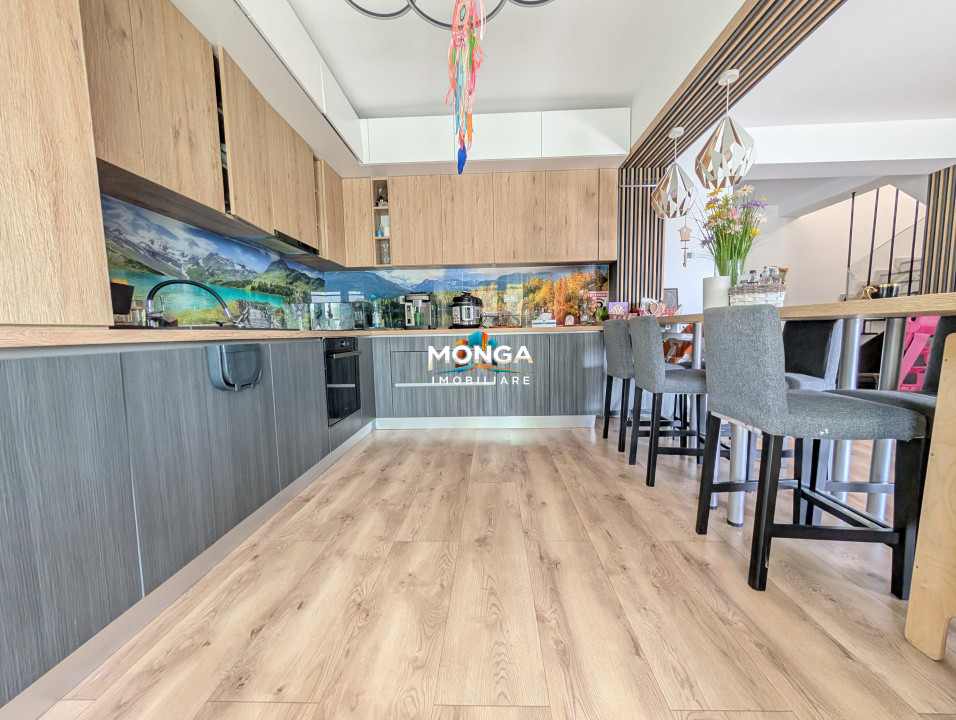 Casa premium 5 camere 141 mp Tunari | 0 comision | Vedere panoramica spre lac