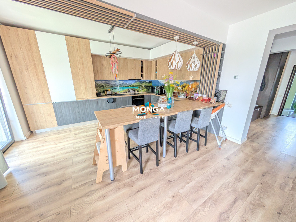 Casa premium 5 camere 141 mp Tunari | 0 comision | Vedere panoramica spre lac