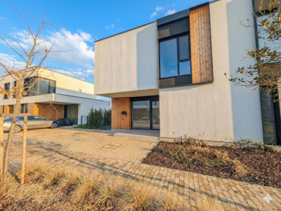 Casa 4 camere 120mp Amber Forest Tunari | 0 comision | Premium | Padure