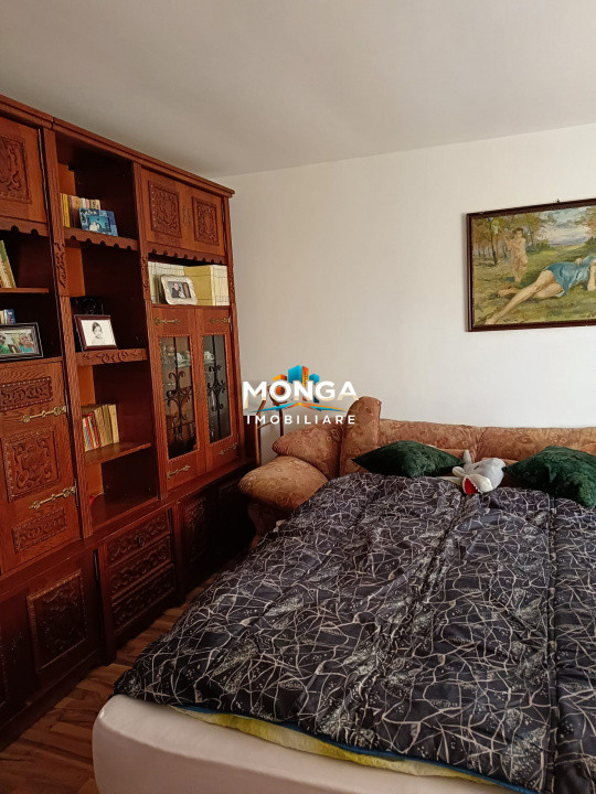 Casa 3 camere 100 mp | teren 937 mp | Vladeni central | mansarda |mobilat utilat