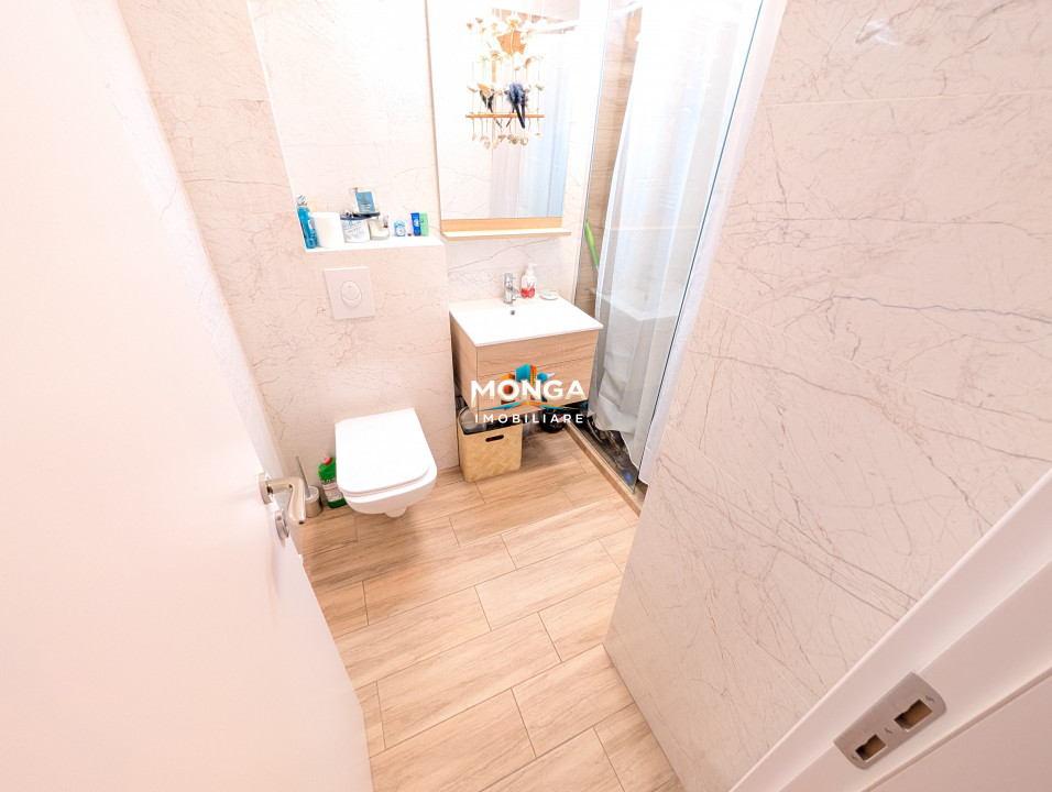 Casa 6 camere 180mp | Tunari | Complex Inchis | | parcare | Curte generoasa