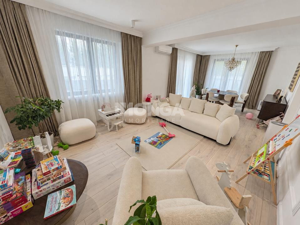 Casa individuala 5 camere 235mp | 0 Comision | Pipera | Mobilat Premium